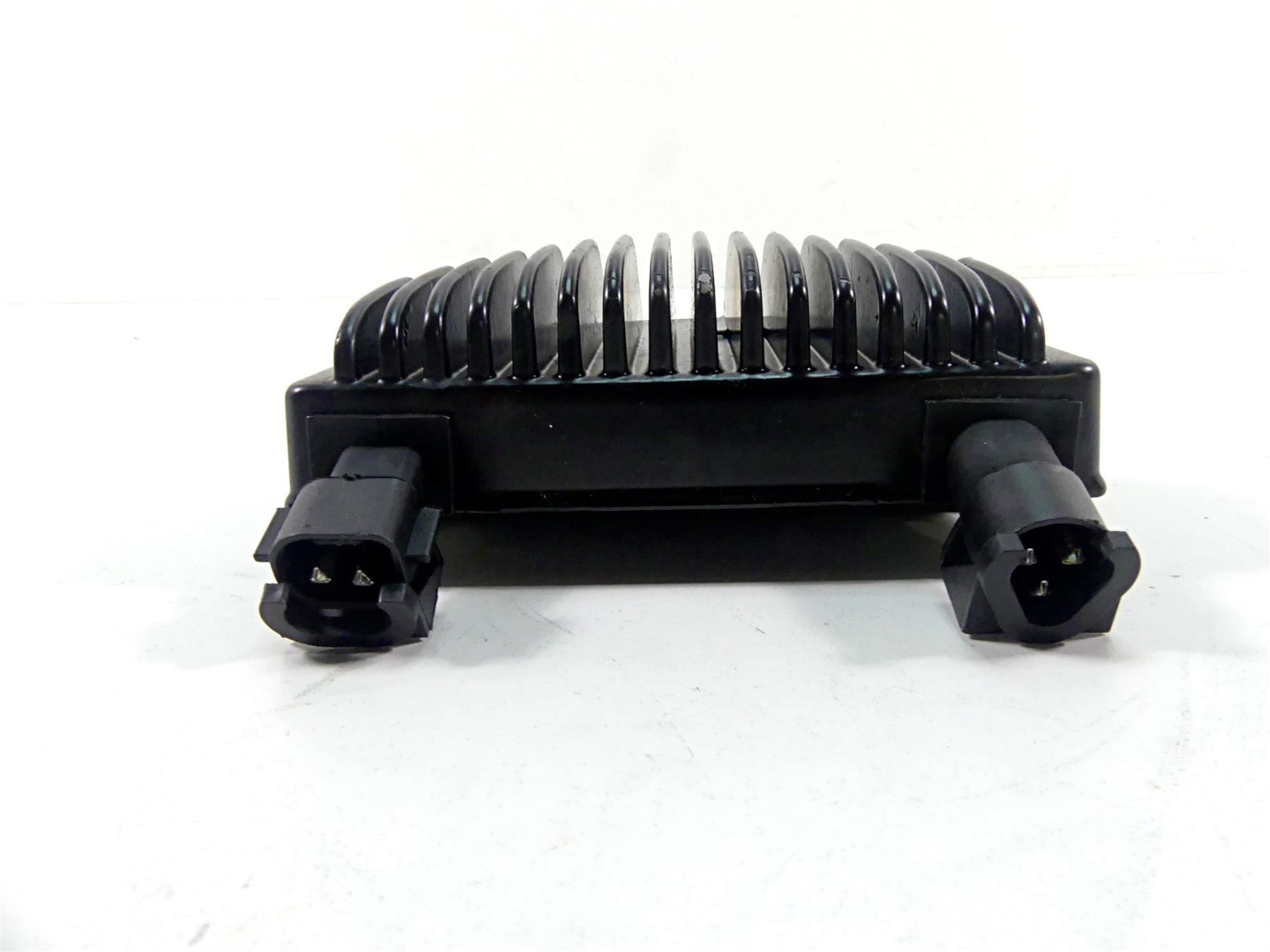 2014 Harley FXDL Dyna Low Rider Rectifier Voltage Regulator 74631-08A {{ shop.shopifyCountryName }} - Mototech271