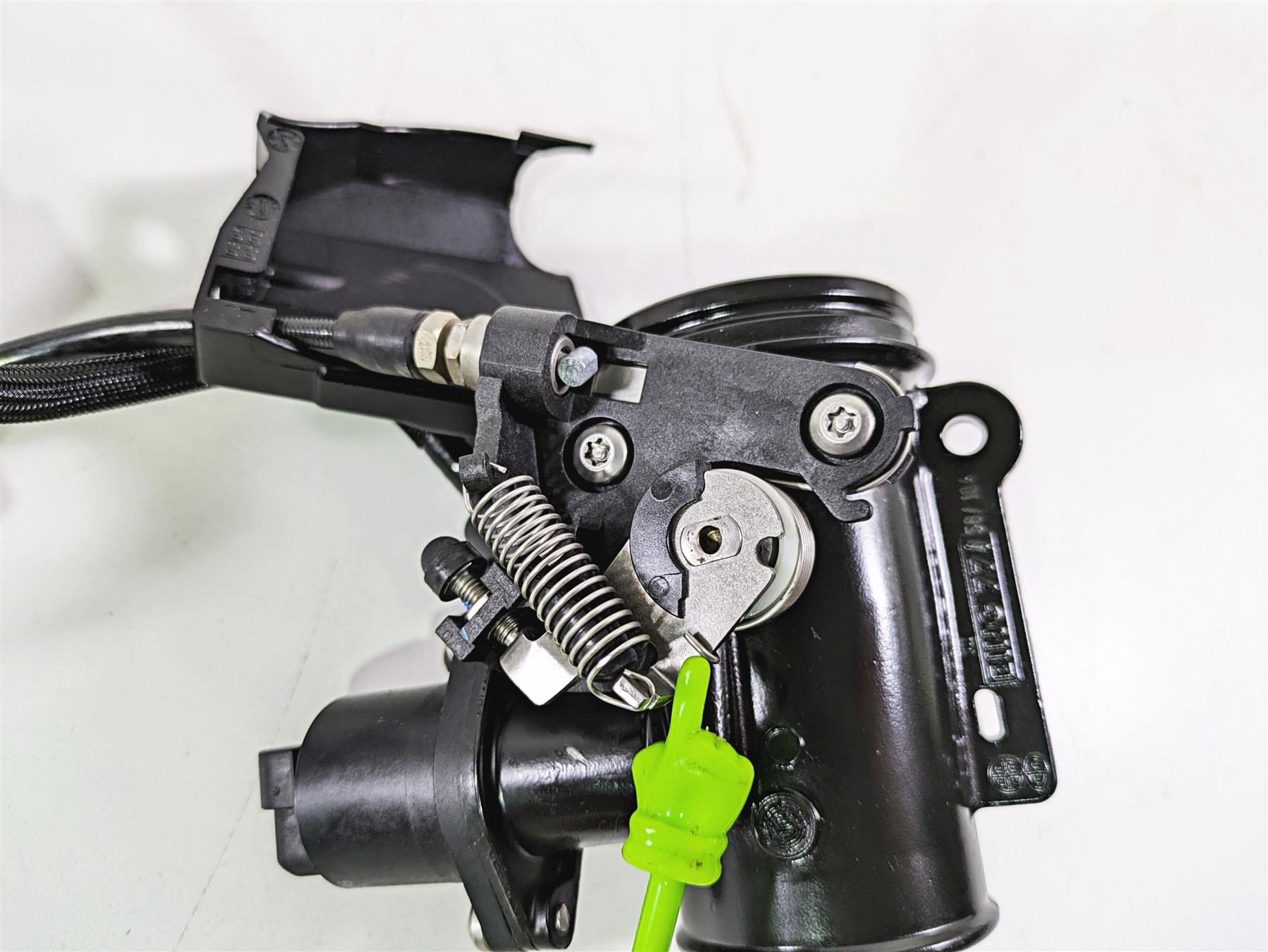 2012 BMW R1200R K27 Throttle Body Bodies Set 13547705239 13547705240 {{ shop.shopifyCountryName }} - Mototech271