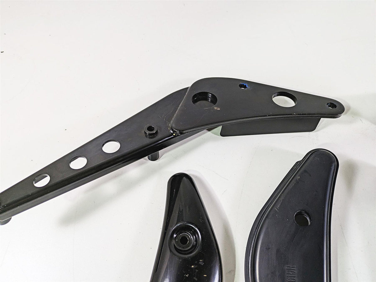 2016 Suzuki M109R VZR1800 Boulevard Rear Fender Strut Cover Set 41630-48G20 {{ shop.shopifyCountryName }} - Mototech271
