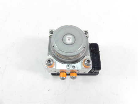 2018 BMW S1000RR K46 Abs Brake Pump Pressure Module 34518566955 {{ shop.shopifyCountryName }} - Mototech271