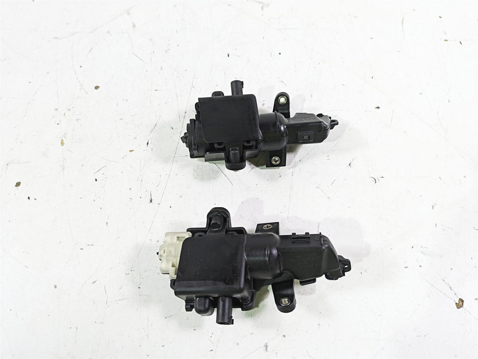2014 BMW R1200 RT RTW K52 Saddlebag Bag Lock Actuator Set 46647724037 {{ shop.shopifyCountryName }} - Mototech271