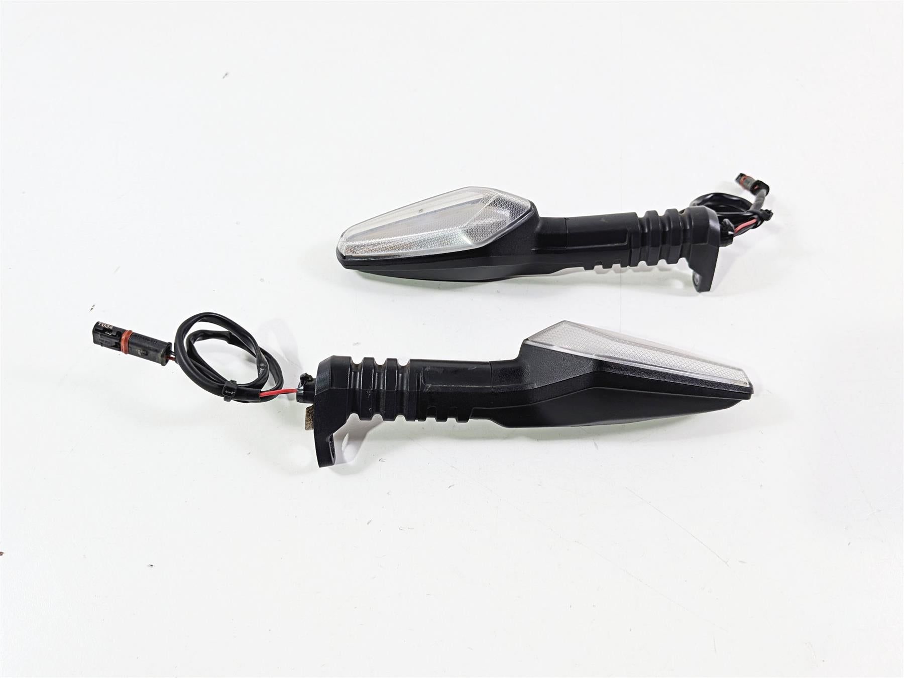 2021 BMW R1250GS K51 Adventure Front Blinker Turn Signal Set 63138557204-Mototech271
