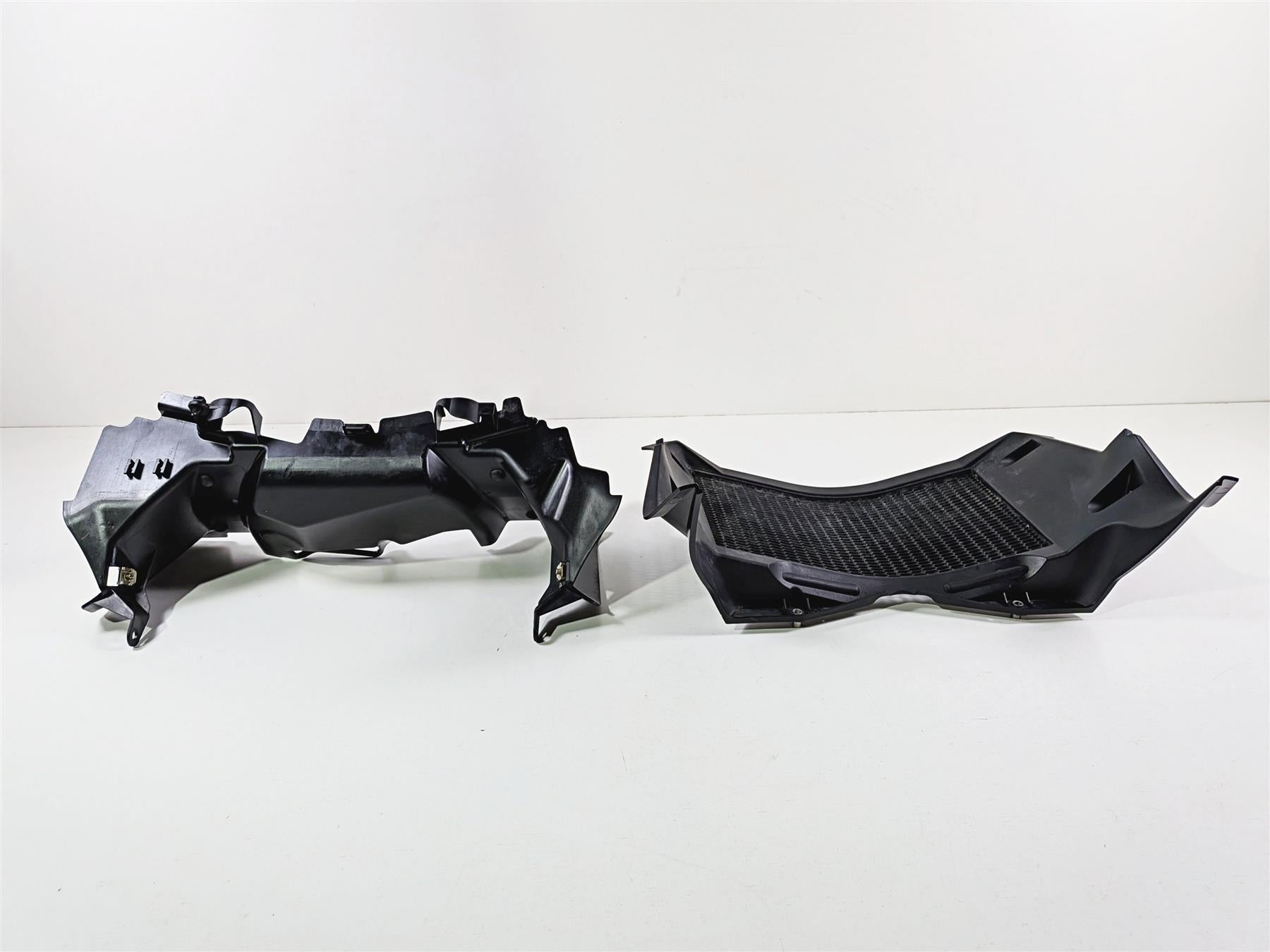 2023 BMW F850GS K81 Radiator Cover Shroud Guard Set 4663276487 46632764871 {{ shop.shopifyCountryName }} - Mototech271