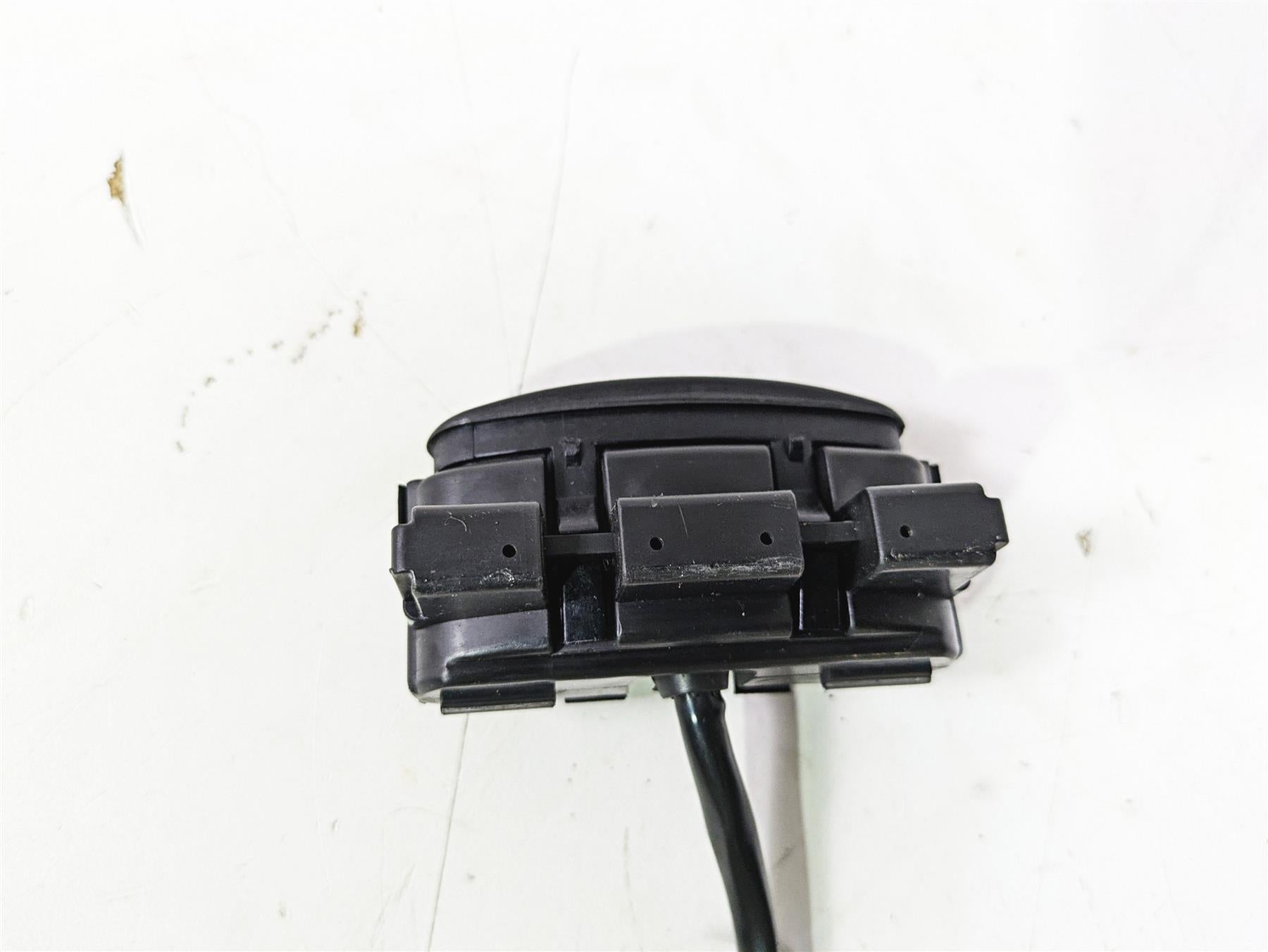 2003 Harley Softail FXSTDI Deuce 100th Indicator Instrument Lights 68892-00A {{ shop.shopifyCountryName }} - Mototech271