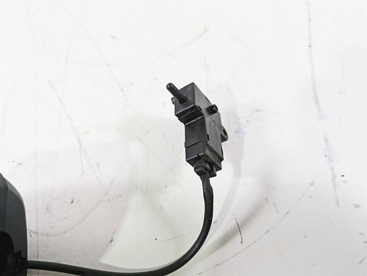 2020 Triumph Daytona 765 Moto2 Left Hand Control Switch T2044339 {{ shop.shopifyCountryName }} - Mototech271