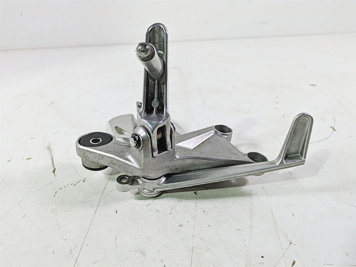 2008 Honda CBR1000RR SC59 Right Front Foot Peg & Brake Pedal Set 50600-MFL-000 {{ shop.shopifyCountryName }} - Mototech271