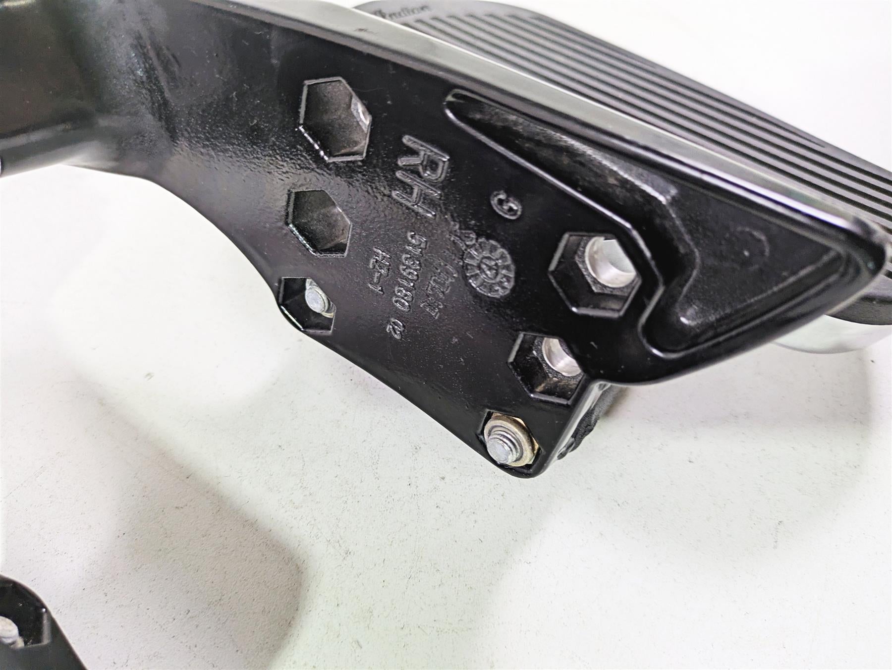 2017 Indian Chieftain Limited Rear Passenger Floor Board Set 5139179 5139180 {{ shop.shopifyCountryName }} - Mototech271