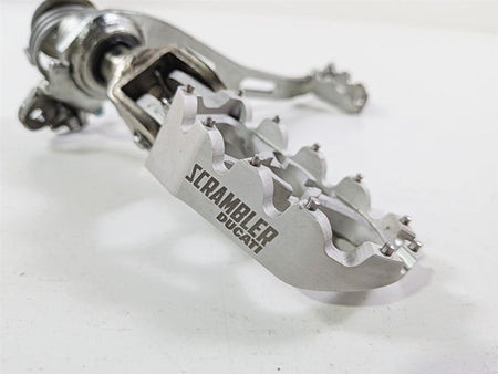 2015 Ducati Scrambler Urban Enduro Right Footpeg + Mount Brake Pedal 45720951AA-Mototech271