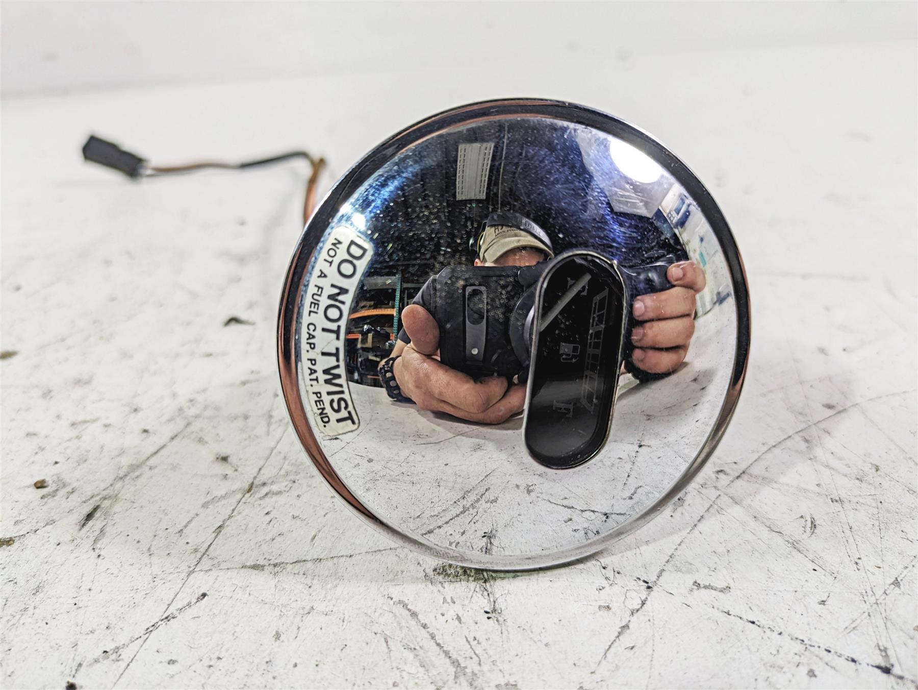 2002 Harley FLSTC Softail Heritage Fuel Gas Petrol Level Gauge 75049-01A {{ shop.shopifyCountryName }} - Mototech271