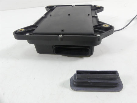 2016 Indian Chieftain Dark Horse Ntouch Audio Radio Module Unit 2413014 {{ shop.shopifyCountryName }} - Mototech271