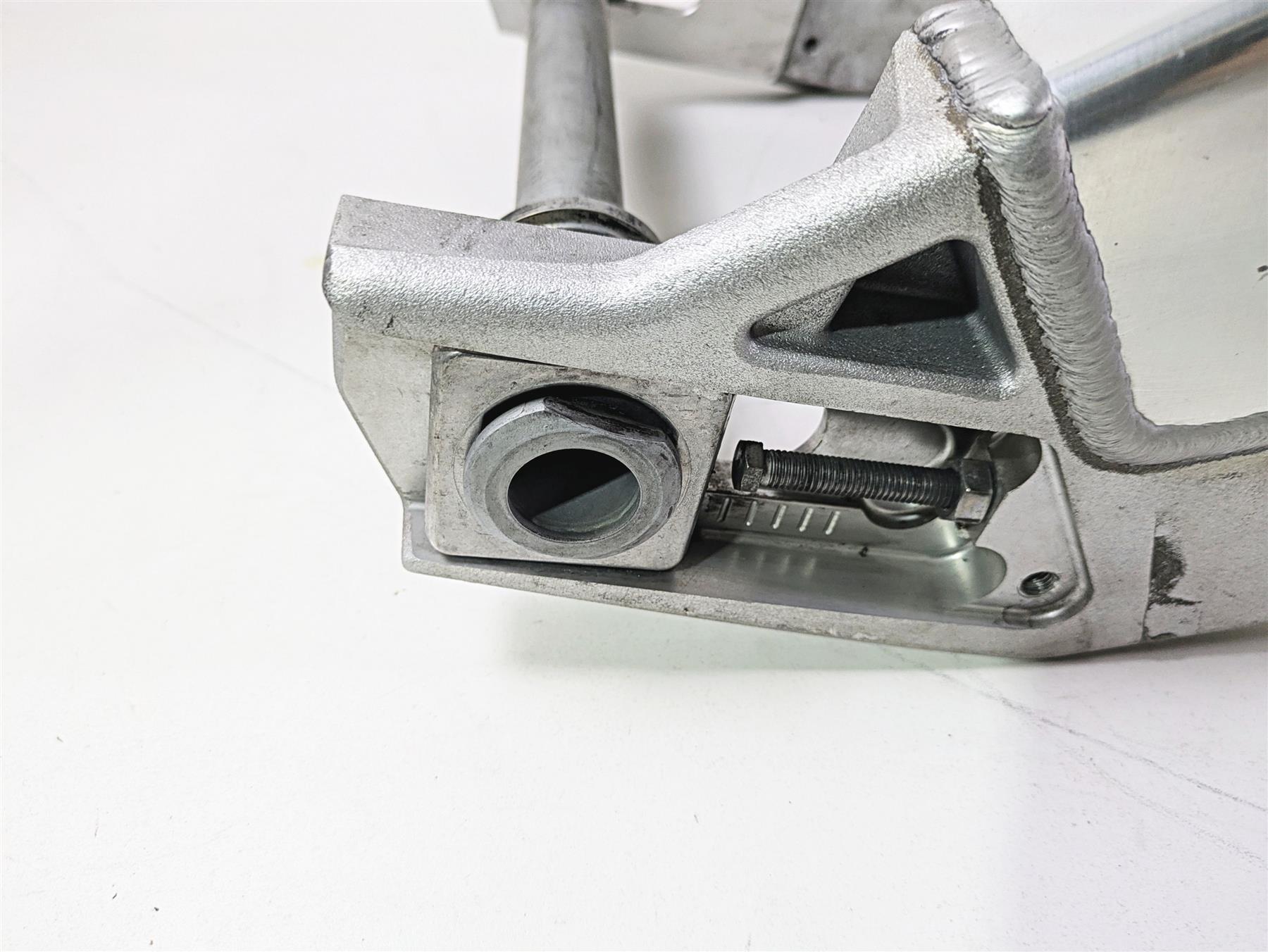 2017 BMW S1000RR K46 Rear Swing Arm Swingarm 33358543490 {{ shop.shopifyCountryName }} - Mototech271