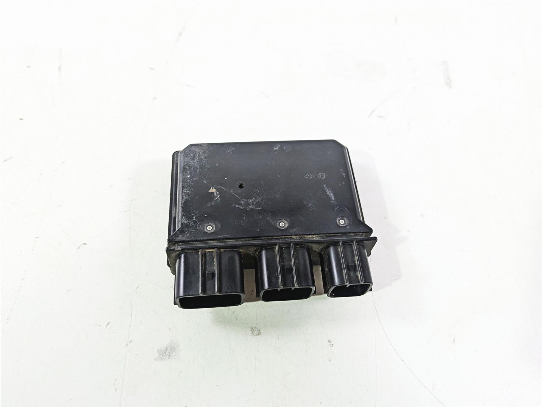 2011 Kawasaki EX650R Ninja Junction Relay Box 27002-0007 27002-0050 {{ shop.shopifyCountryName }} - Mototech271