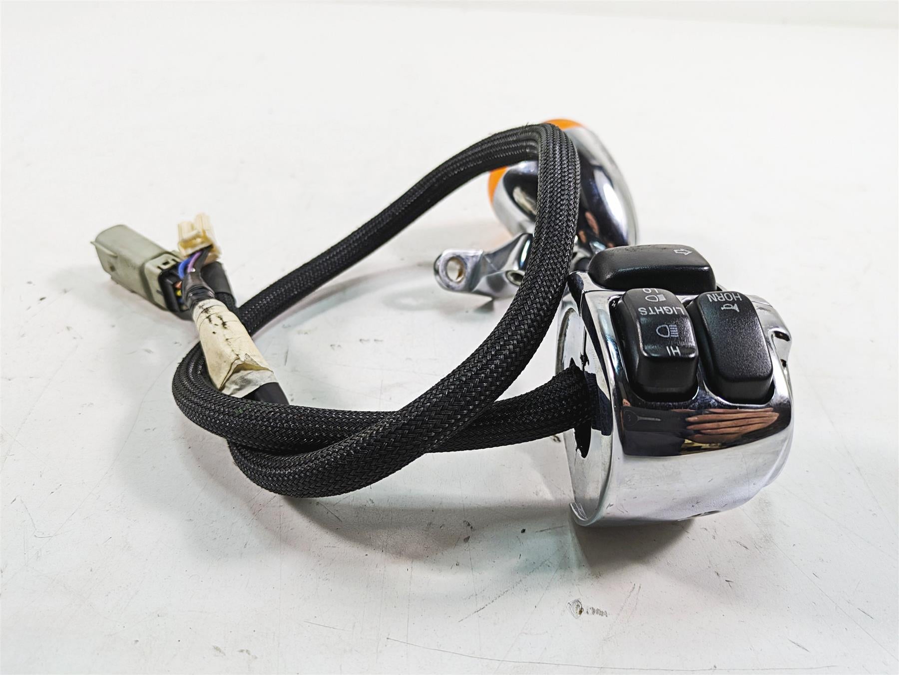 2009 Harley Dyna FXDFSE CVO Fat Bob Left Control Switch + Blinker -Read 71682-06 {{ shop.shopifyCountryName }} - Mototech271