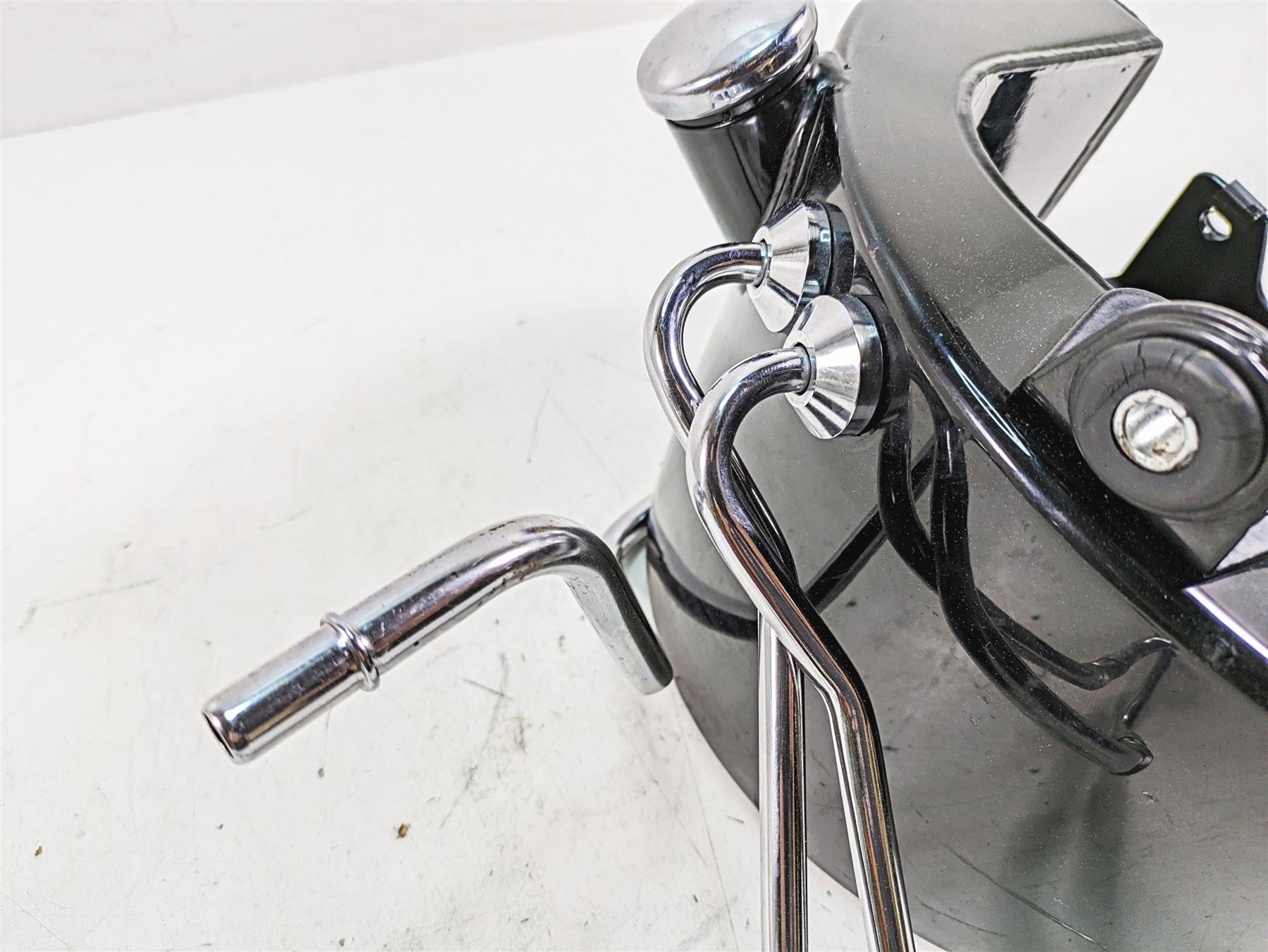 2006 Harley FLSTI Softail Heritage Oil Tank Reservoir & Lines 62492-00A {{ shop.shopifyCountryName }} - Mototech271