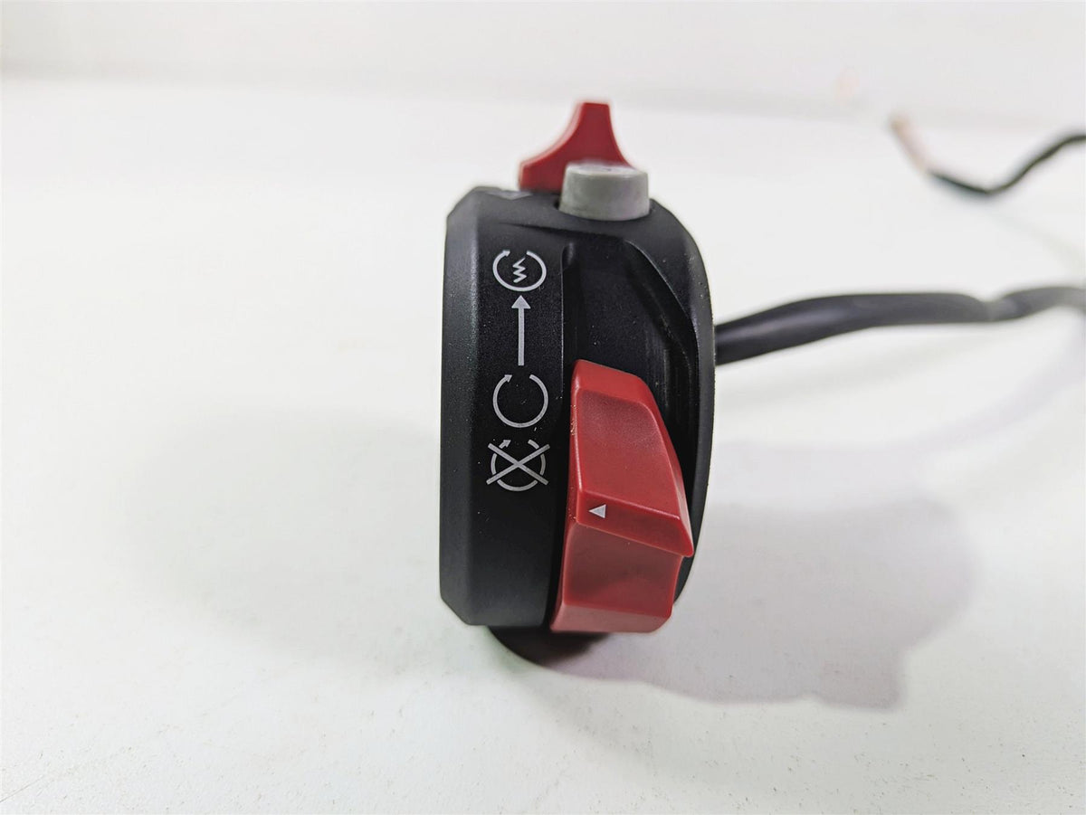 2022 Ducati Hypermotard 950 Right Hand Control Switch Start 65010281C 65010271C {{ shop.shopifyCountryName }} - Mototech271