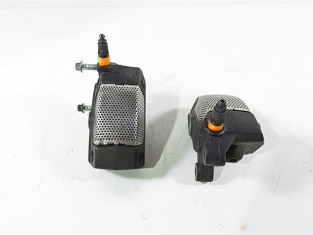 2020 Harley Touring FLHT Electra Glide Front Brake Caliper Set 43027-08 44023-08 {{ shop.shopifyCountryName }} - Mototech271