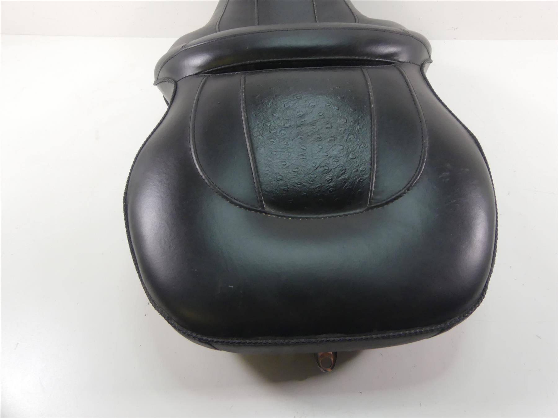 2007 Harley FLHTCU SE CVO Electra Glide Heated Driver Rider Seat Saddle 51718-06 {{ shop.shopifyCountryName }} - Mototech271