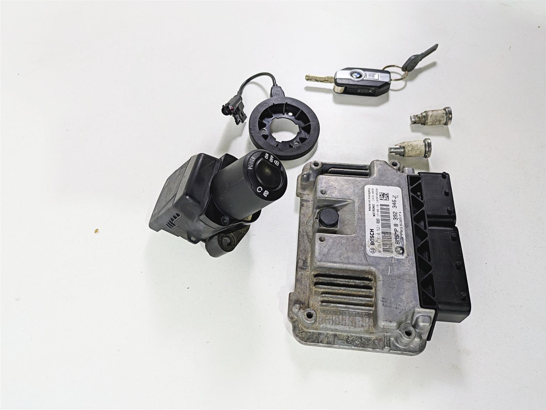 2017 BMW R1200 GS K50 Cdi Ecm Handsfree Ignition Switch Key Lock Set 13618392346 {{ shop.shopifyCountryName }} - Mototech271