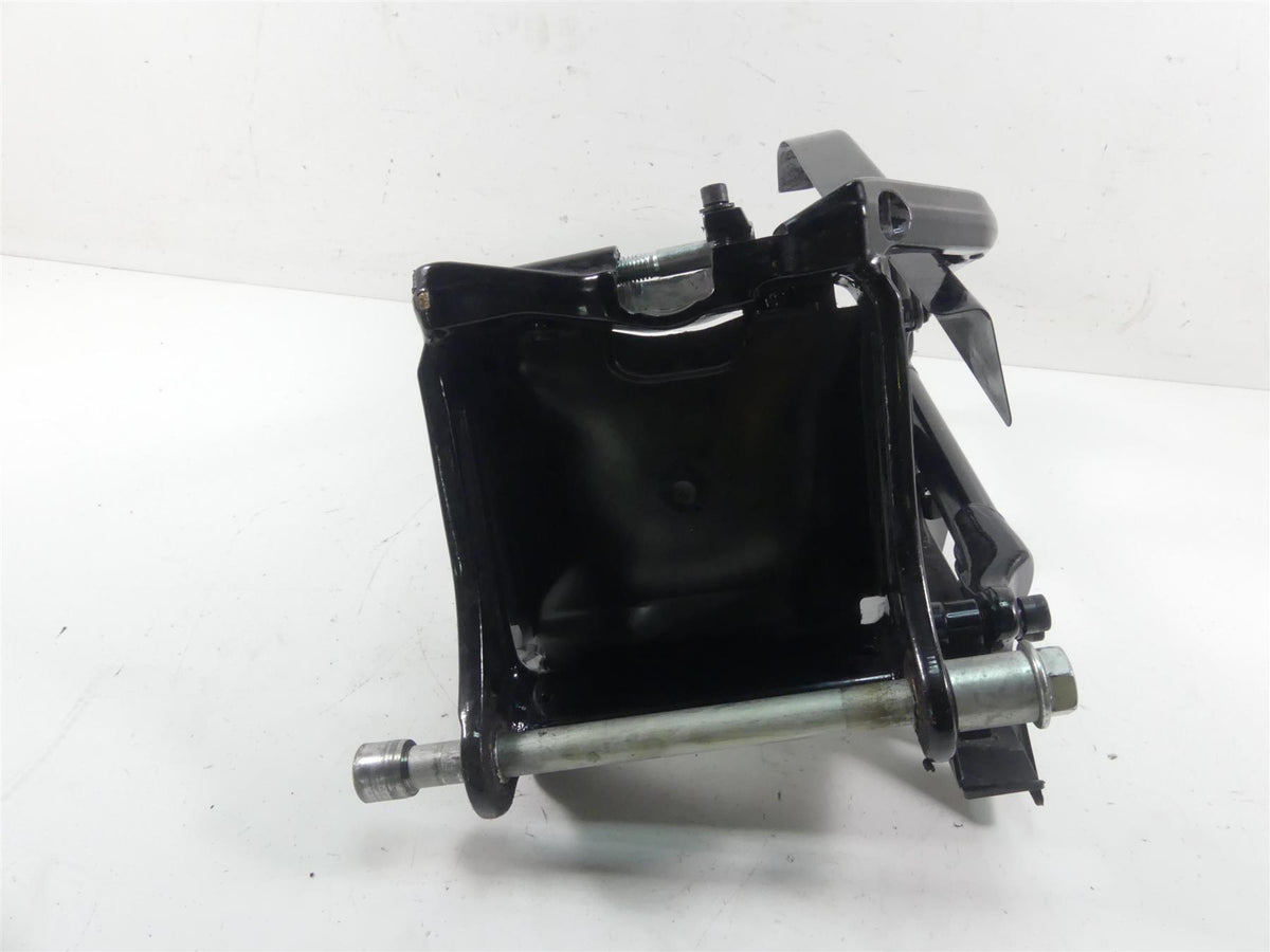 2021 Harley Softail FXBBS Street Bob Swingarm Swing Arm & Guards 47400099BHP {{ shop.shopifyCountryName }} - Mototech271