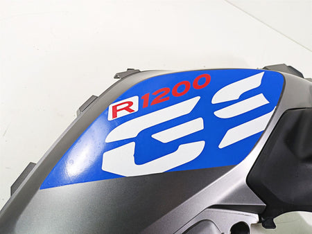 2018 BMW R1200GS GSW K50 Right Tank Side Fairing Cover Cowl Set 46638556636 {{ shop.shopifyCountryName }} - Mototech271