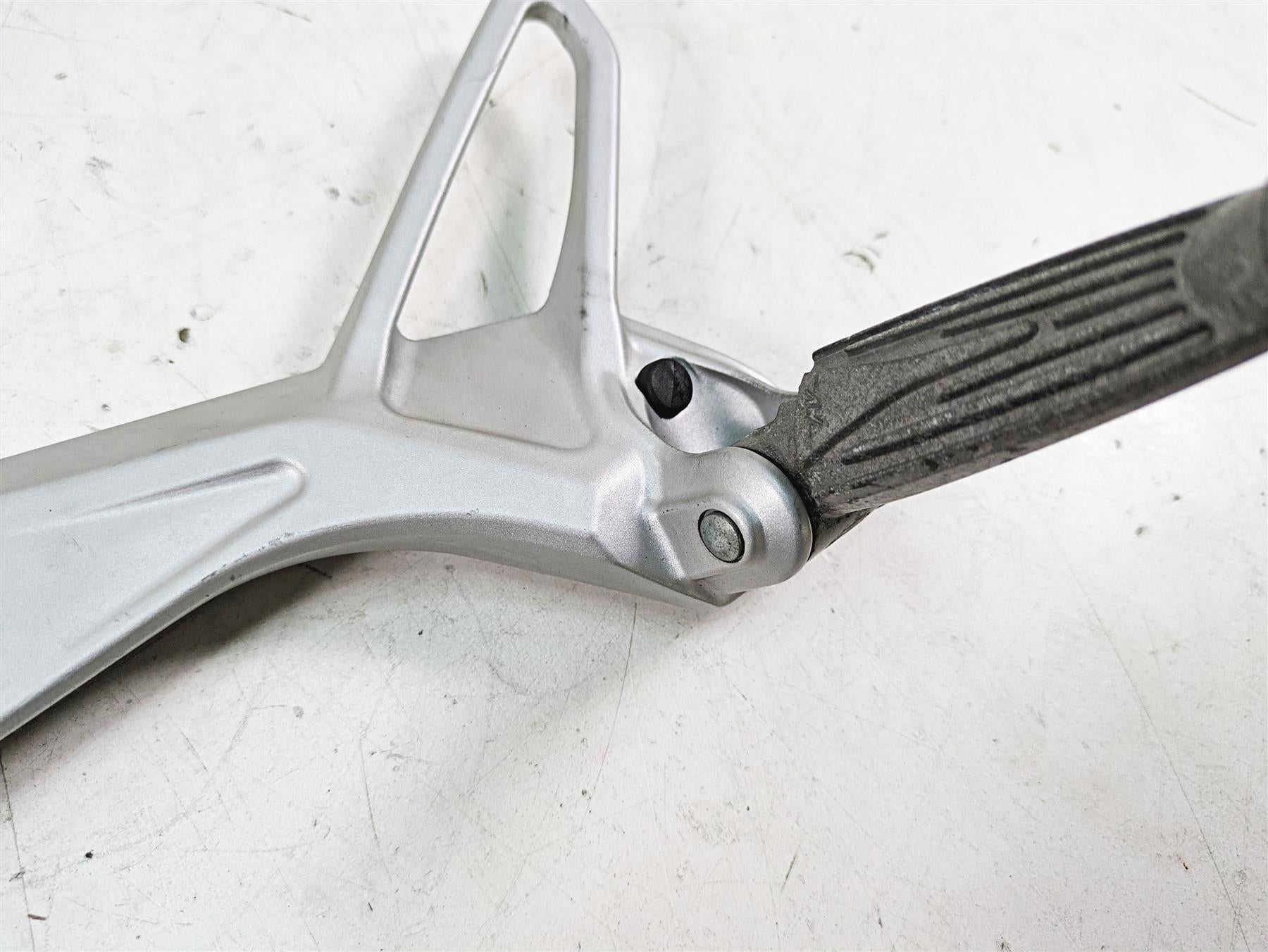 2013 MV Agusta F3 675 ERA Rear Passenger Footpeg Set 80A0B5659 8AA0B5660 {{ shop.shopifyCountryName }} - Mototech271