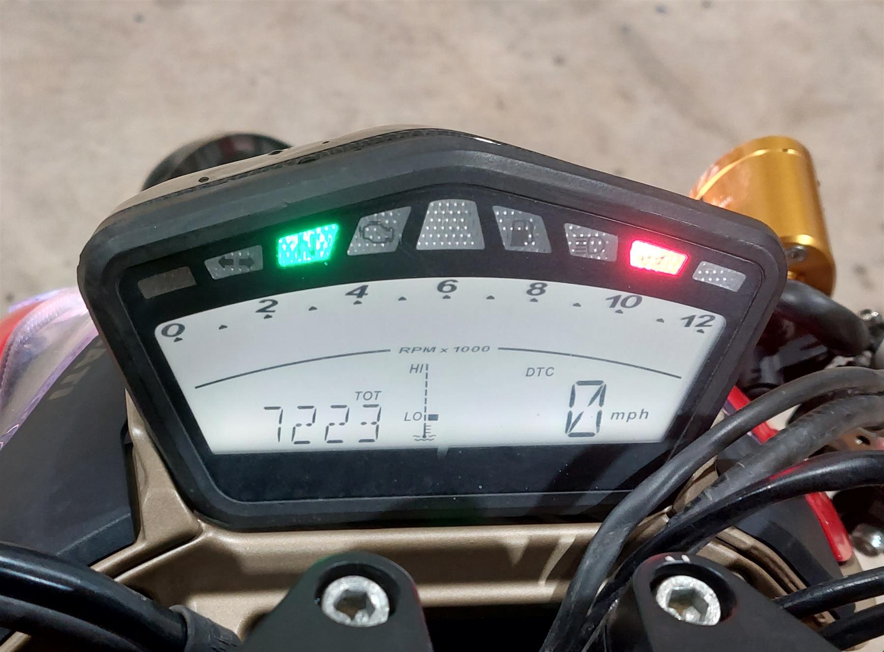 2010 Ducati Streetfighter 1098 S Speedometer Ignition Switch Key 7K 40610723A {{ shop.shopifyCountryName }} - Mototech271
