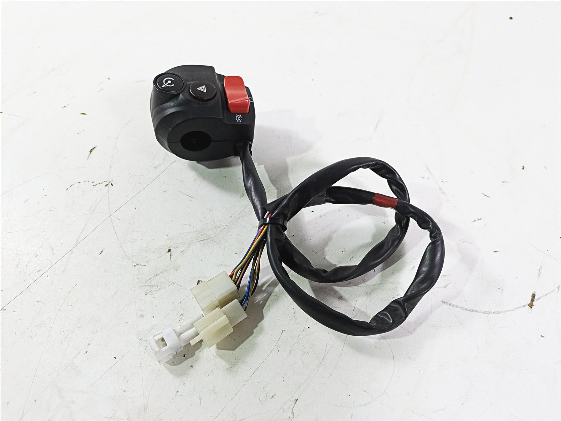 2014 Moto Guzzi California 1400 Touring Right Hand Control Switch B063030 {{ shop.shopifyCountryName }} - Mototech271