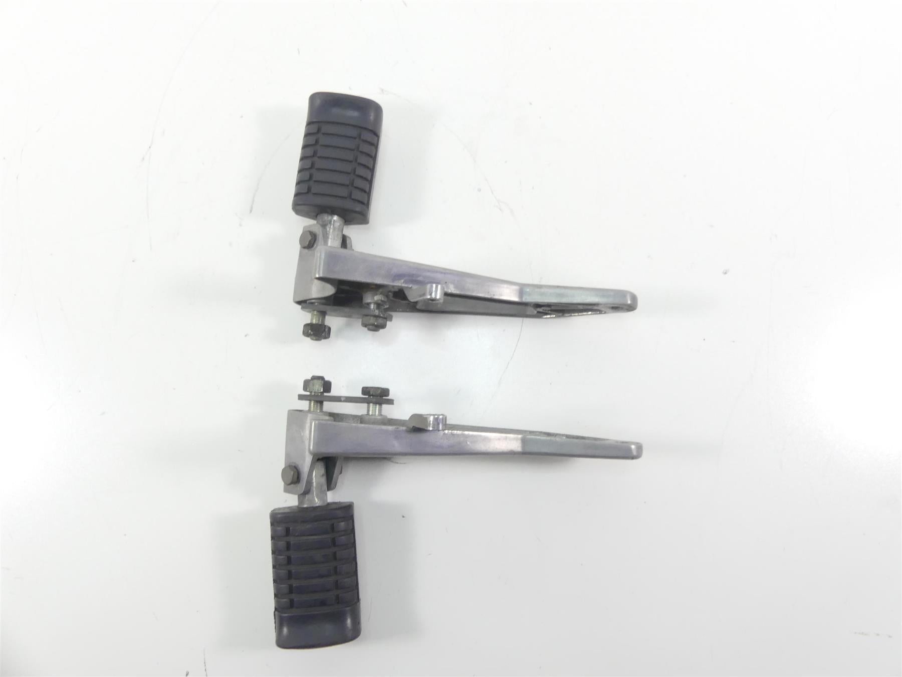 2001 Moto Guzzi California Sp 1100 Rear Footpegs + Brackets Set GU294435509 {{ shop.shopifyCountryName }} - Mototech271