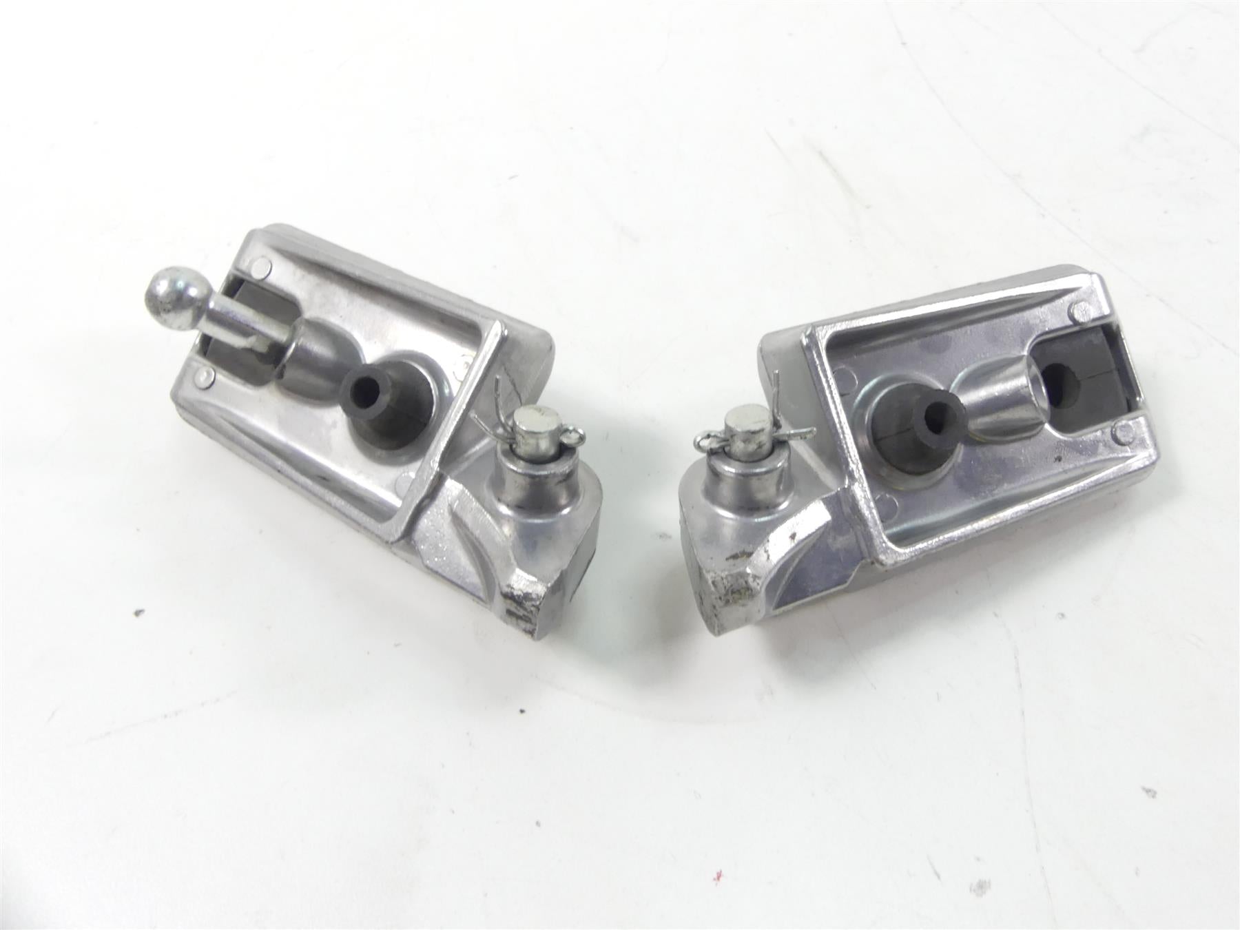 2017 Yamaha XT1200Z Super Tenere Front Rider Driver Footpeg Set 23P-27451-00-00 {{ shop.shopifyCountryName }} - Mototech271