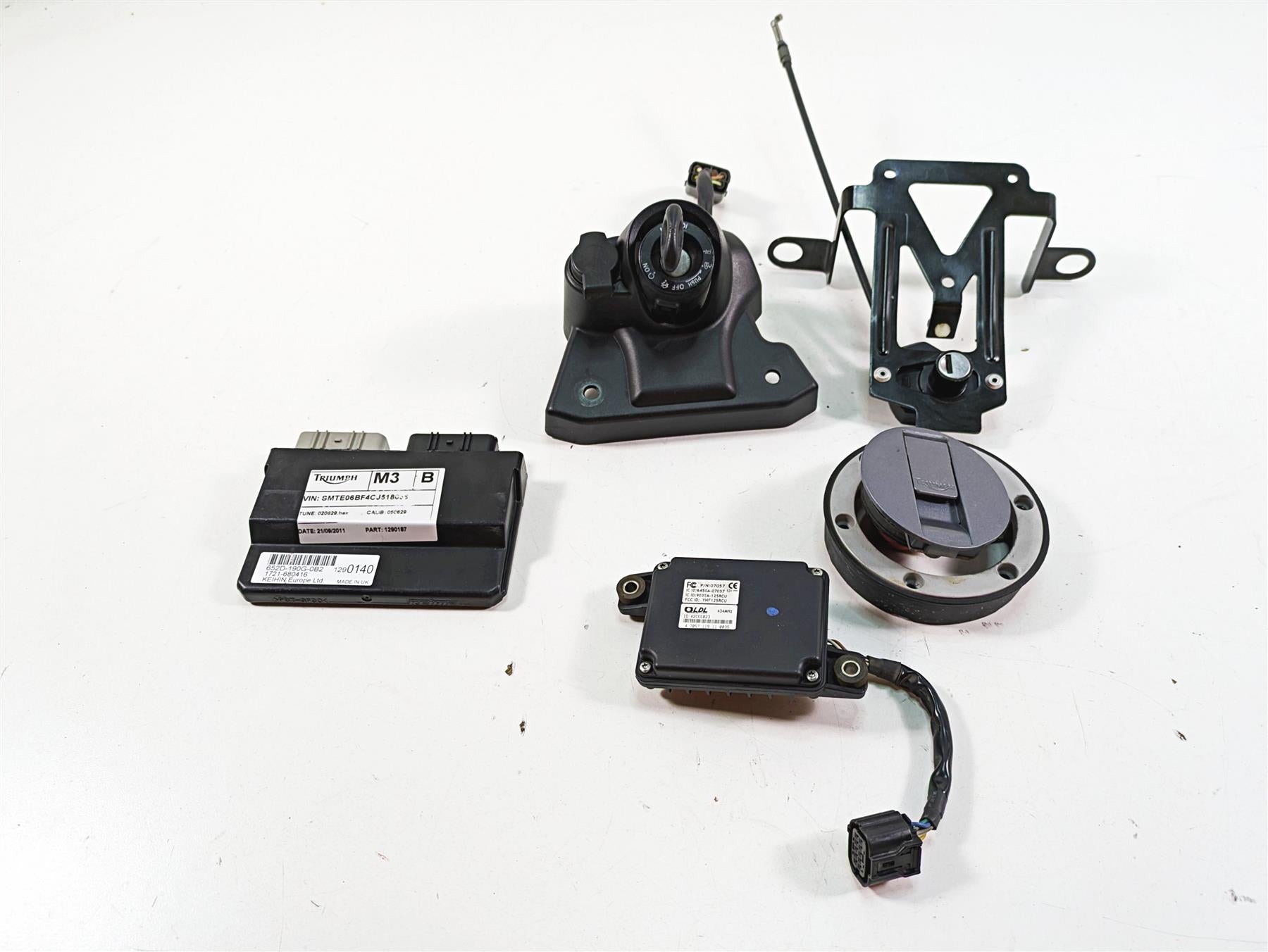 2012 Triumph Tiger 800XC ABS Cdi Ecu Ecm Ignition Switch Key Lock Set T1290187 {{ shop.shopifyCountryName }} - Mototech271