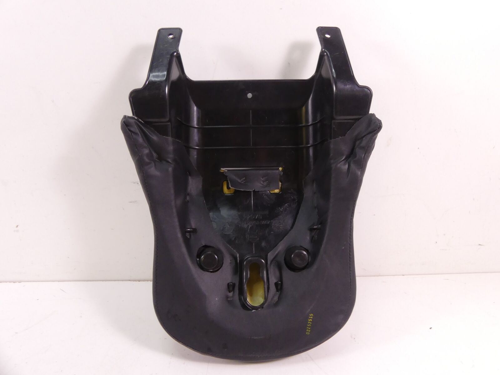 2009 Harley VRSCAW V-Rod Rear Passenger Seat Saddle - Nice 52387-07 {{ shop.shopifyCountryName }} - Mototech271