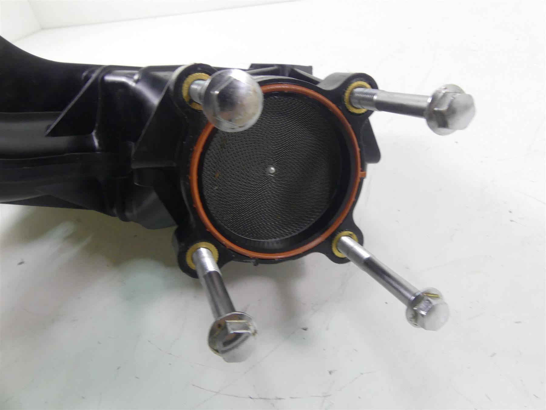 2017 Yamaha Waverunner VX 1050 CS Intake Manifold & Injectors 6EY-13641-00-00 {{ shop.shopifyCountryName }} - Mototech271