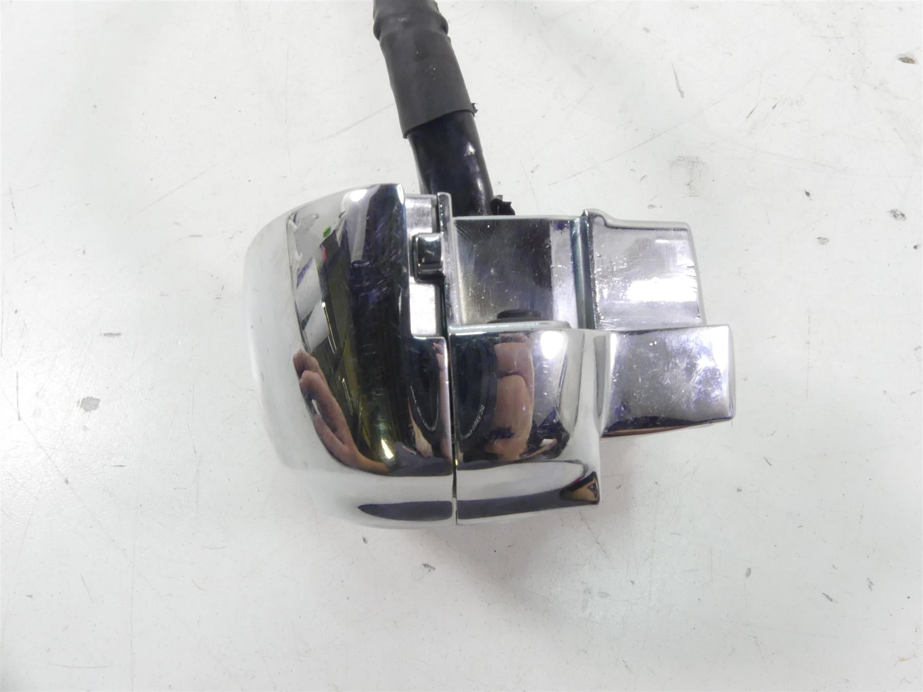 2013 Harley Touring FLHX Street Glide Right Cruise Control Switch -Read 71684-06 {{ shop.shopifyCountryName }} - Mototech271