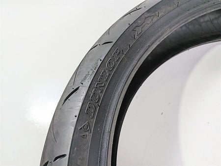 Used Front Motorcycle Tire Dunlop Sportmax Roadsport 2 120/70-R17 58W DOT2624 45238704-Mototech271