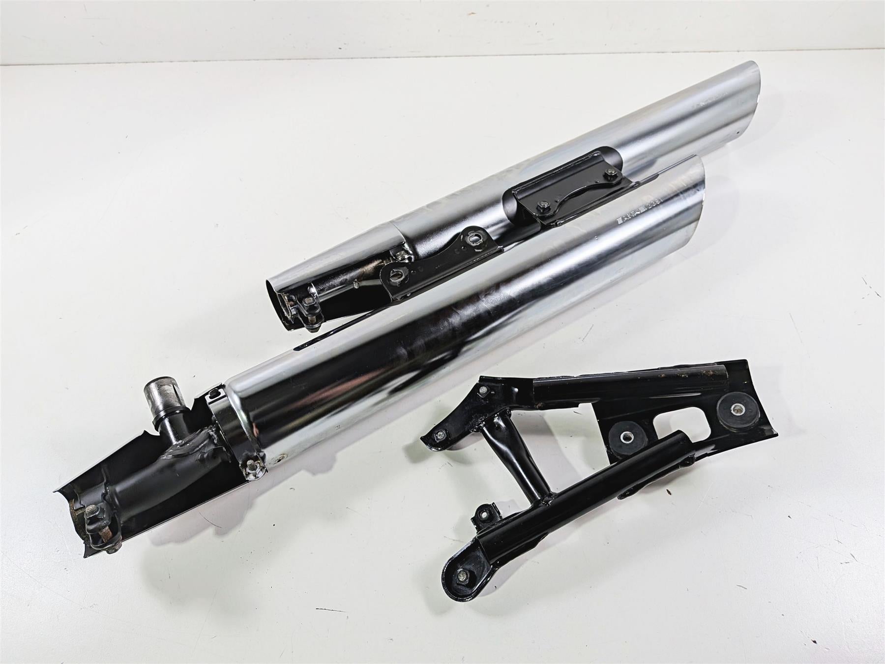 2005 Suzuki VZ800 M50 Boulevard Exhaust Muffler Silencer - Read 14340-41F12-H01 {{ shop.shopifyCountryName }} - Mototech271