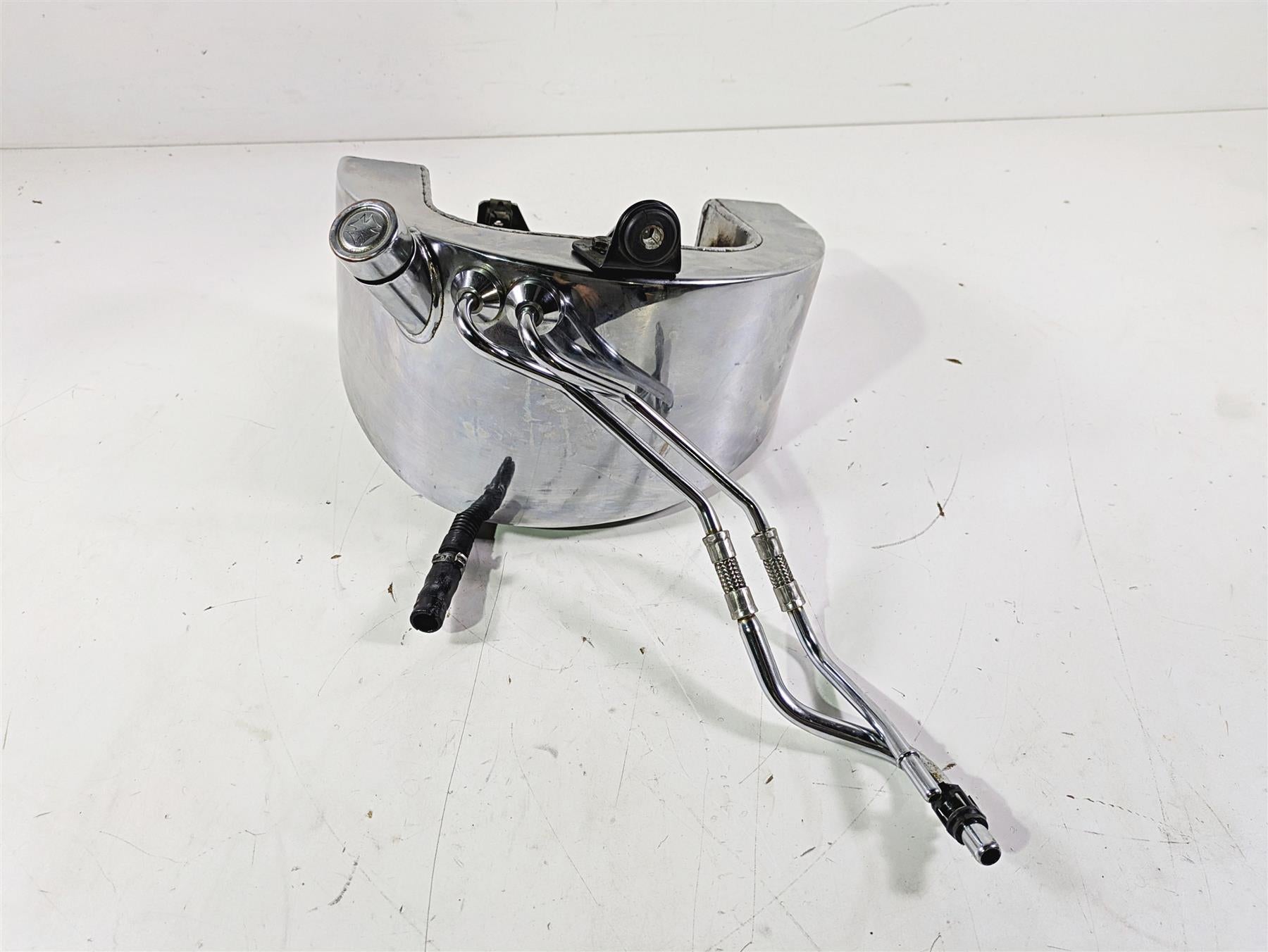 2003 Harley Softail FXSTDI Deuce 100th Oil Tank Reservoir + Lines 62498-01A {{ shop.shopifyCountryName }} - Mototech271