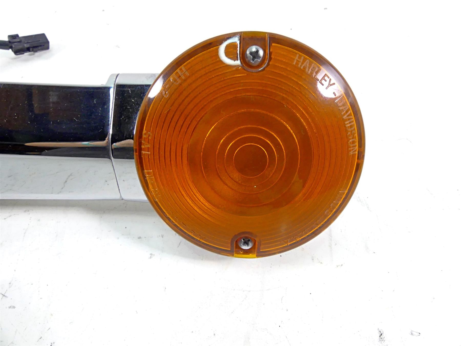 2010 Harley Touring FLHRC Road King Rear Blinker Turn Signal Bar 68510-74C {{ shop.shopifyCountryName }} - Mototech271