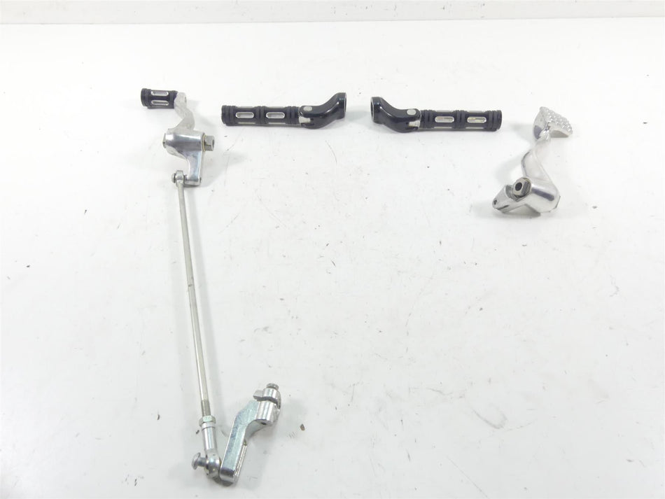 2012 Harley VRSCF Muscle Rod Front Footpeg Shifter Brake Pedal Set 54046-12 {{ shop.shopifyCountryName }} - Mototech271