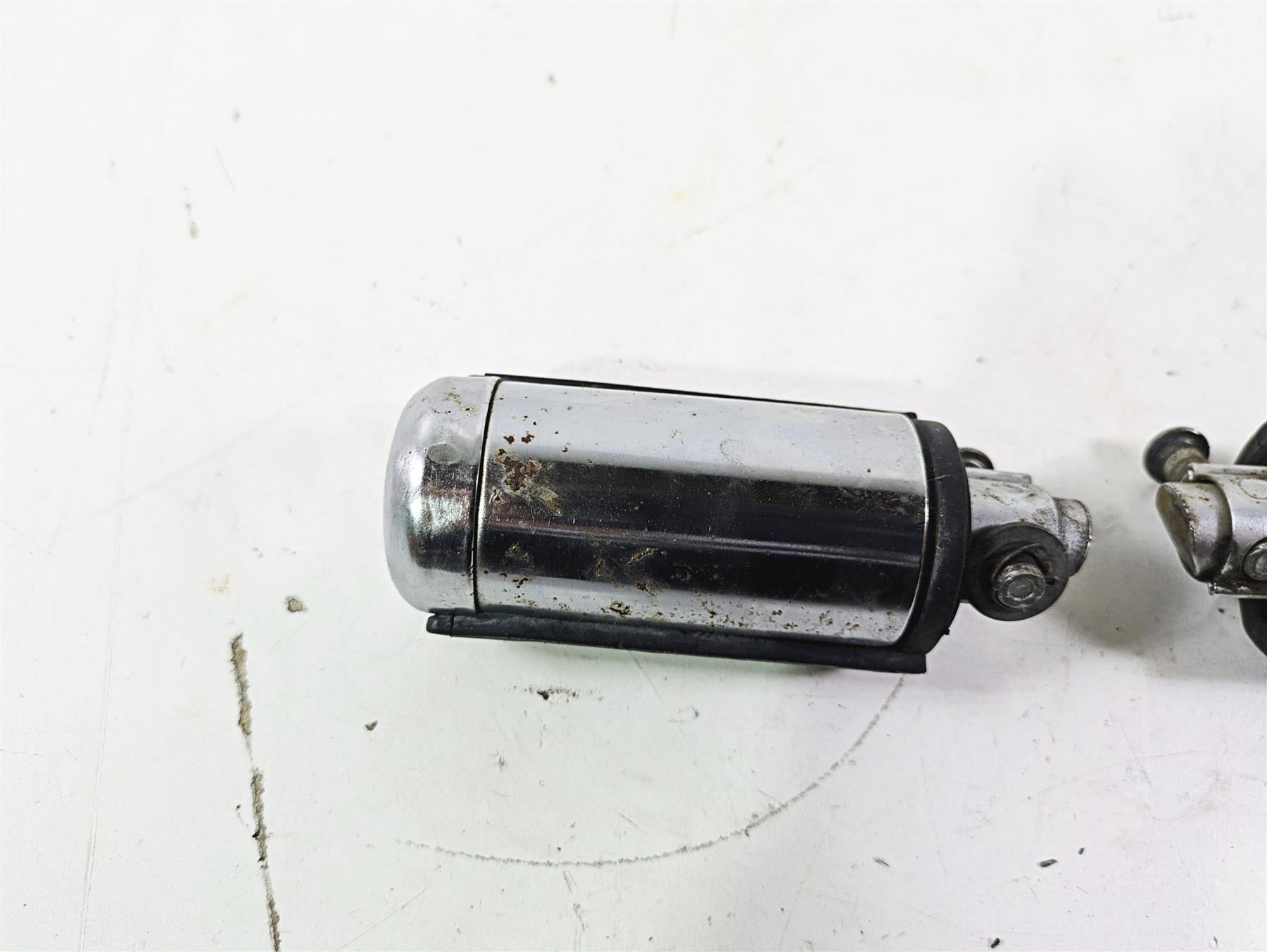 2002 Honda V-Twin VTX1800 C Rear Passenger Footpeg Set 50680-MCH-000 {{ shop.shopifyCountryName }} - Mototech271