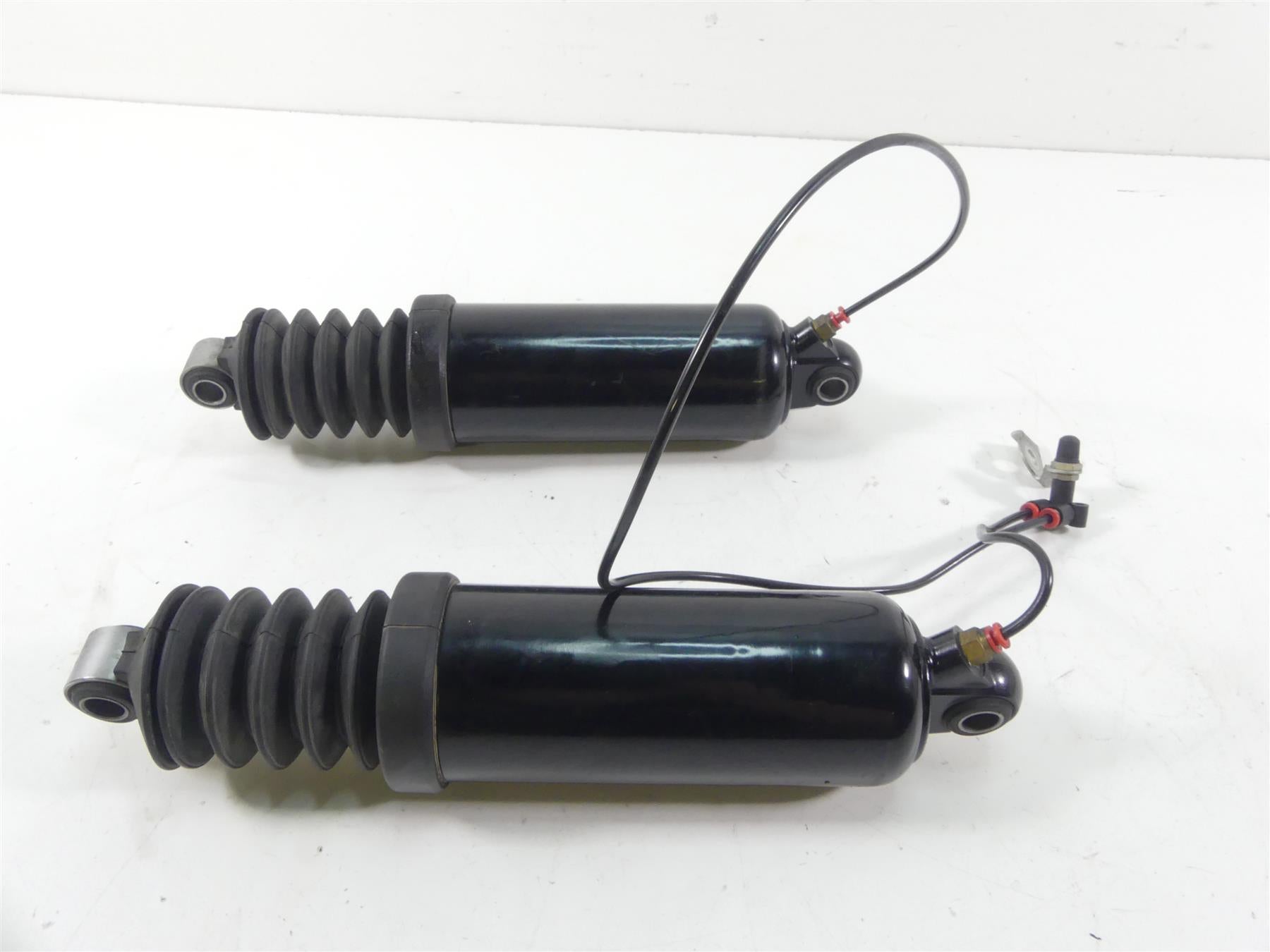 2012 Harley Touring FLHX Street Glide Rear 12" Air Shock Damper Set 54662-09 {{ shop.shopifyCountryName }} - Mototech271