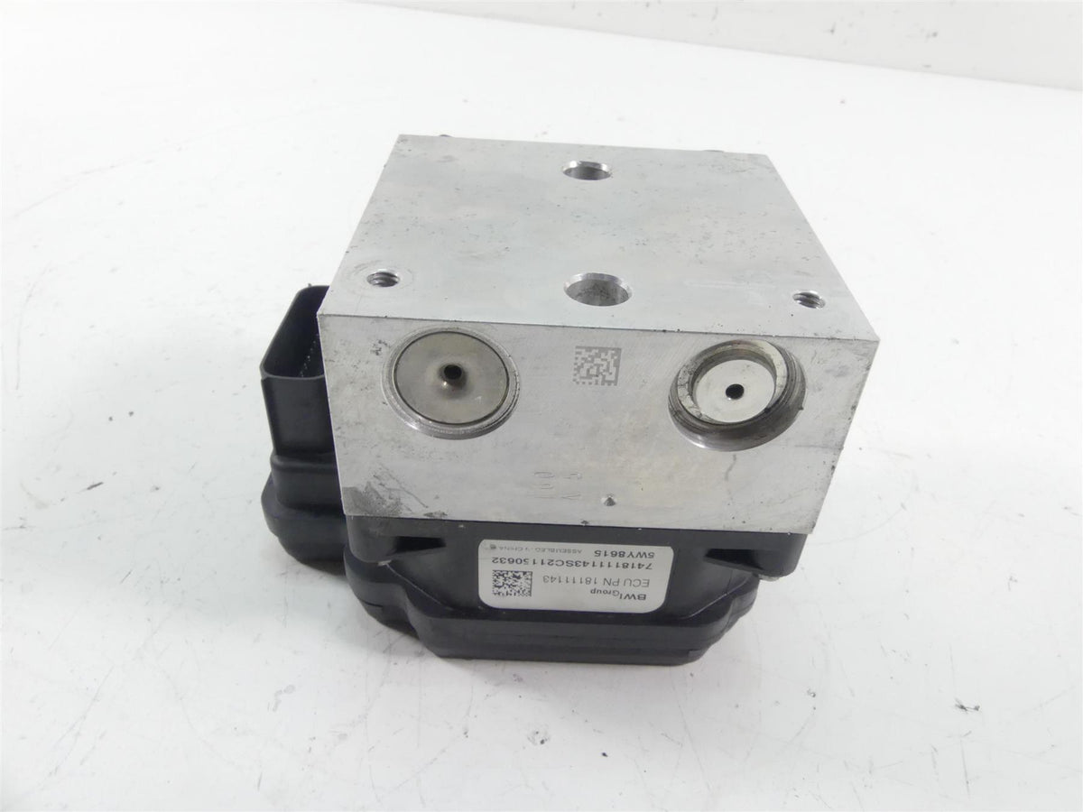 2013 Harley Touring FLHTK Electra Glide Abs Brake Pump Unit Module 40601-08A {{ shop.shopifyCountryName }} - Mototech271
