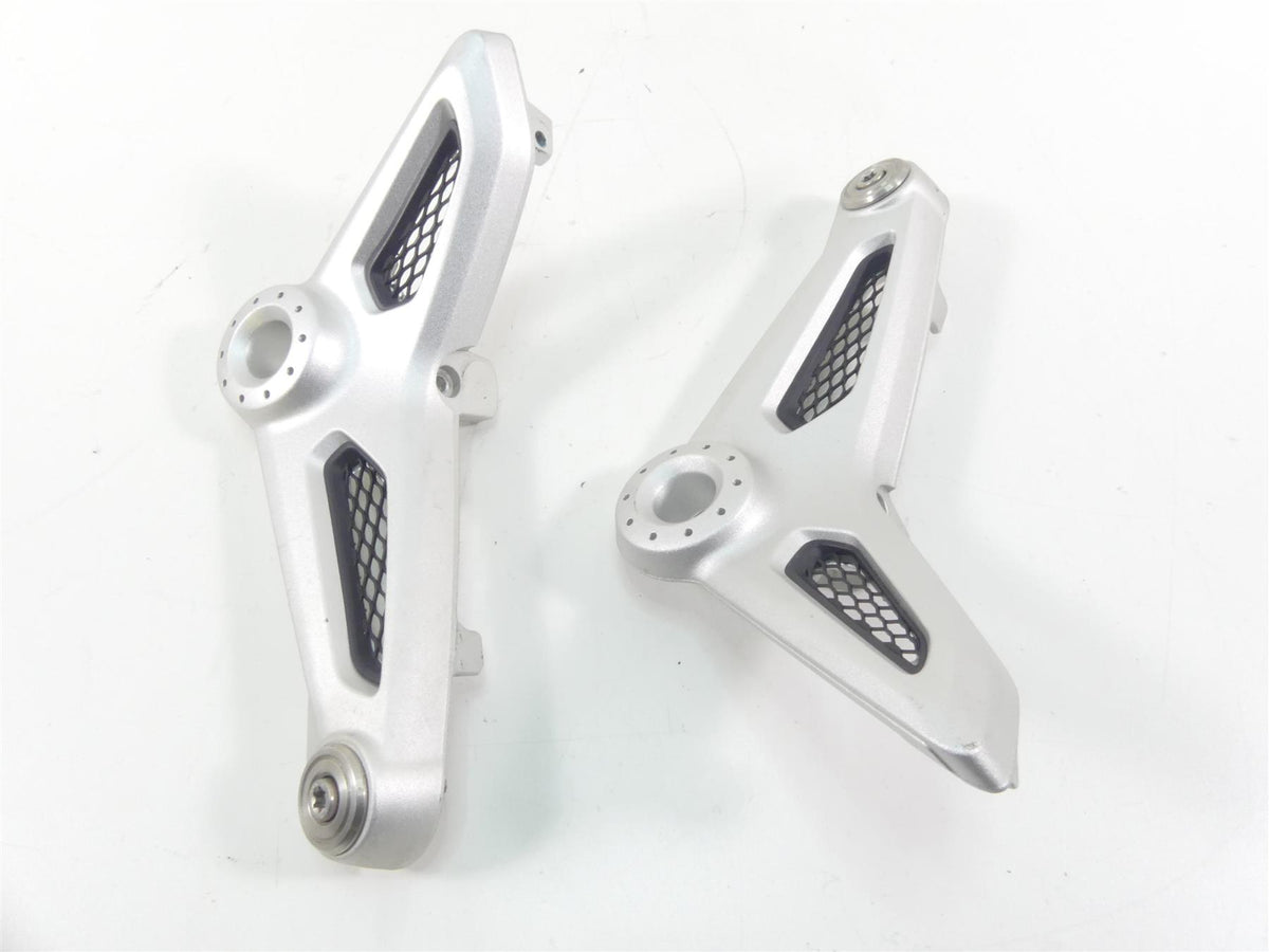 2017 BMW RnineT Racer K32 Front Rider Seat Support Brackets Set 46638531189 {{ shop.shopifyCountryName }} - Mototech271