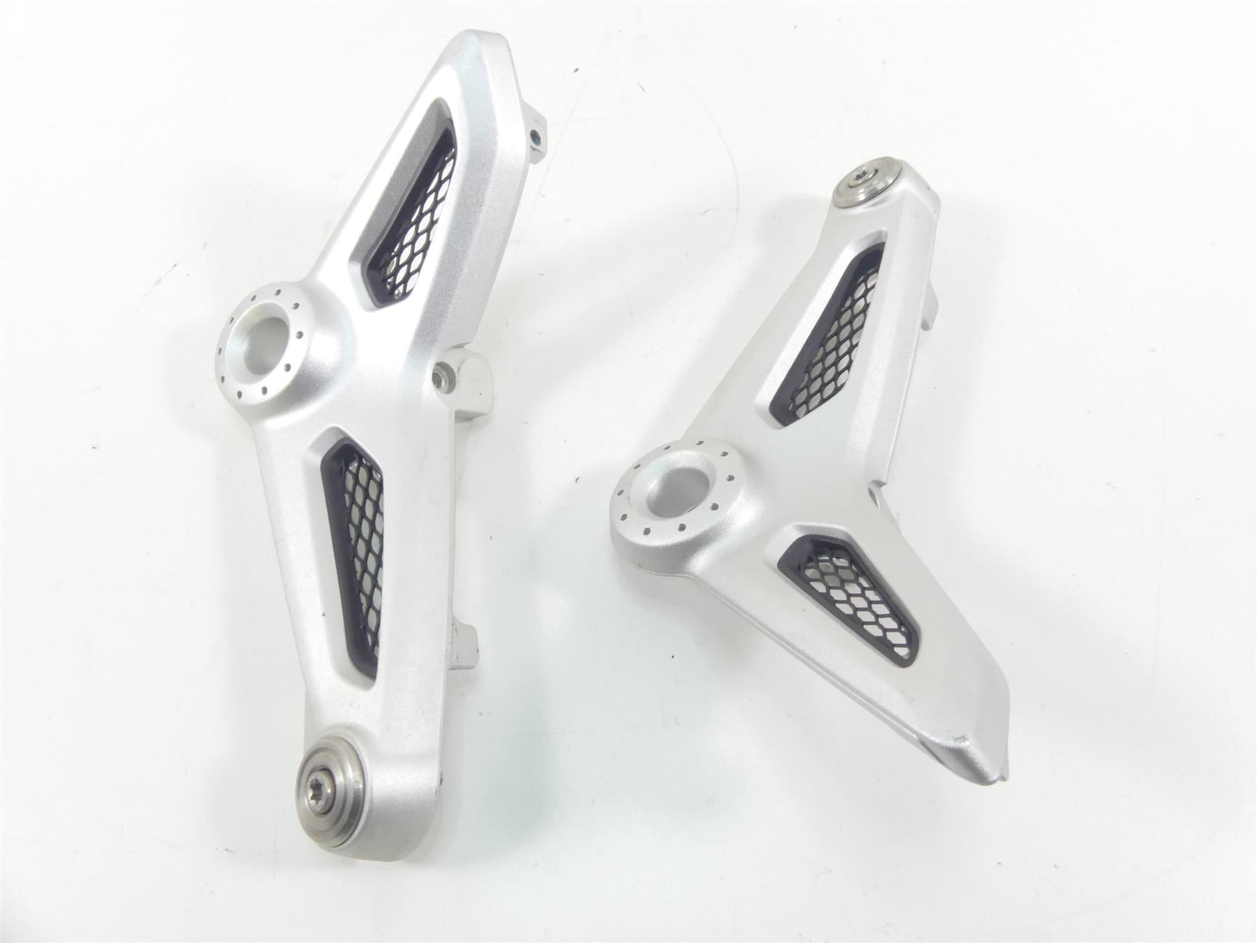 2017 BMW RnineT Racer K32 Front Rider Seat Support Brackets Set 46638531189 | Mototech271