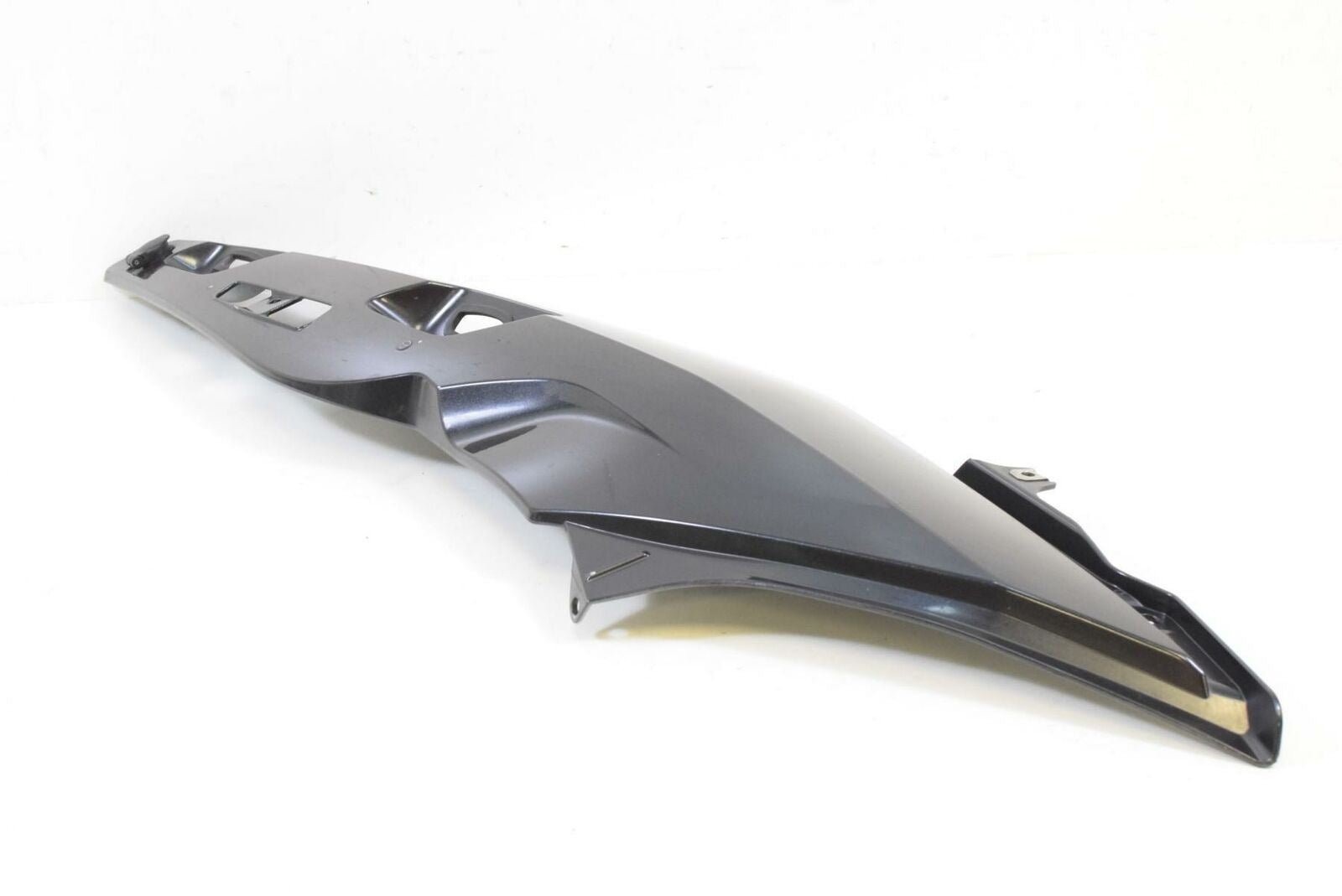 2011 BMW R1200RT R1200 RT K26 Left Tail Fairing Cover -Thundergrey 46637681573 {{ shop.shopifyCountryName }} - Mototech271