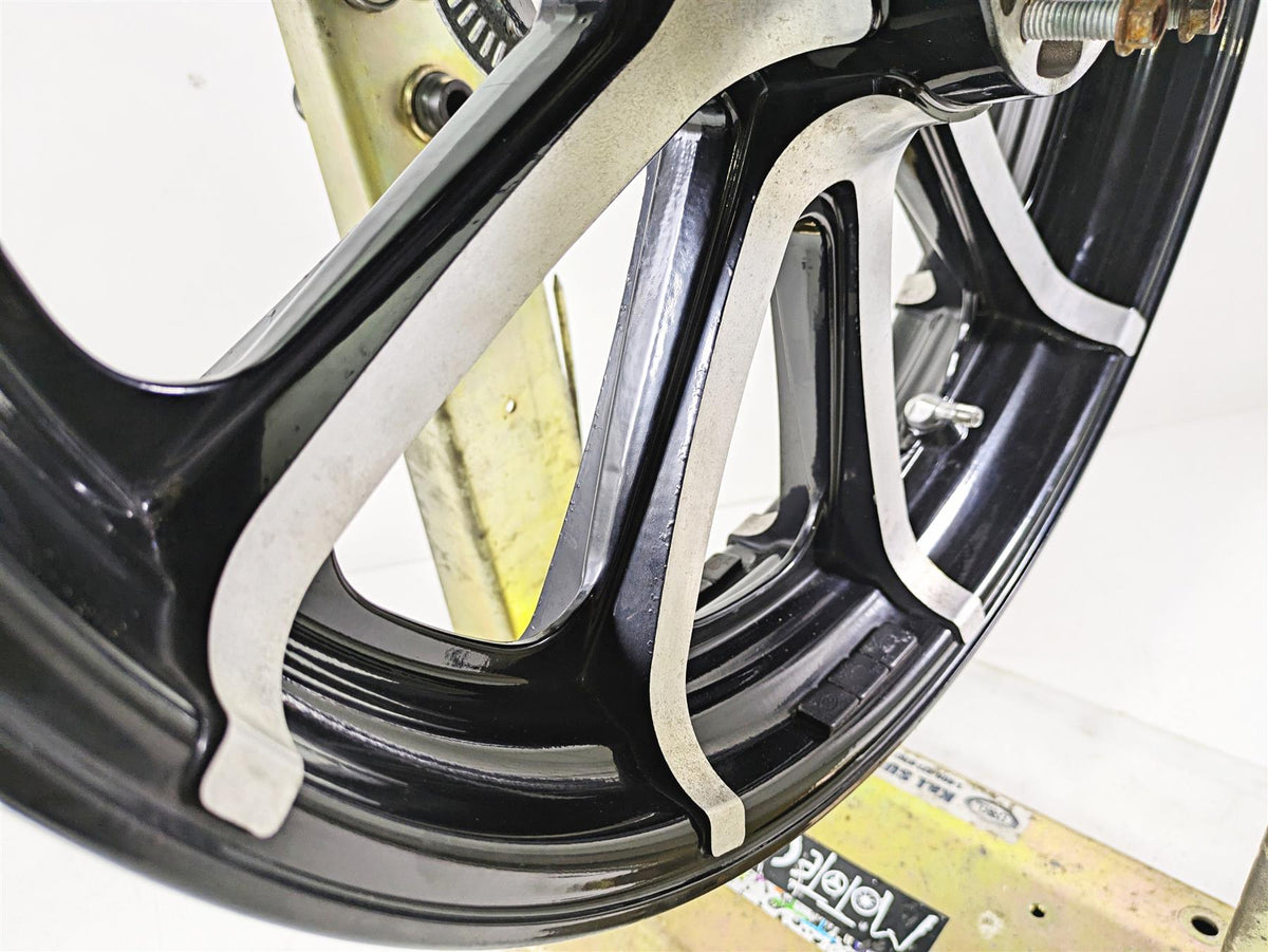2018 Indian Chieftain Limited Straight Front Wheel Rim 19x3.5 1523059 {{ shop.shopifyCountryName }} - Mototech271