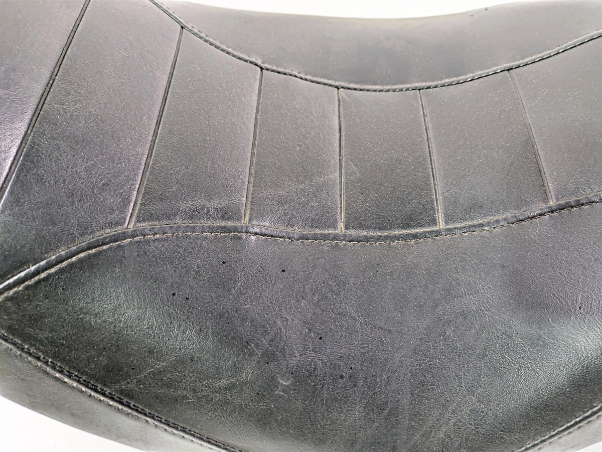 2011 Harley FXDC Dyna Super Glide Seat Saddle 51819-07 {{ shop.shopifyCountryName }} - Mototech271