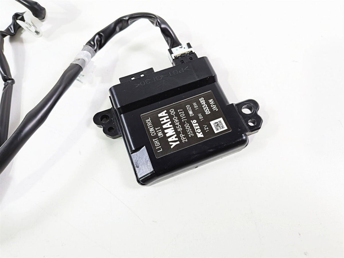 2024 Yamaha YZF R1 RN65 Headlight Head Lamp Lens & Module Set B3L-84300-00-00 {{ shop.shopifyCountryName }} - Mototech271