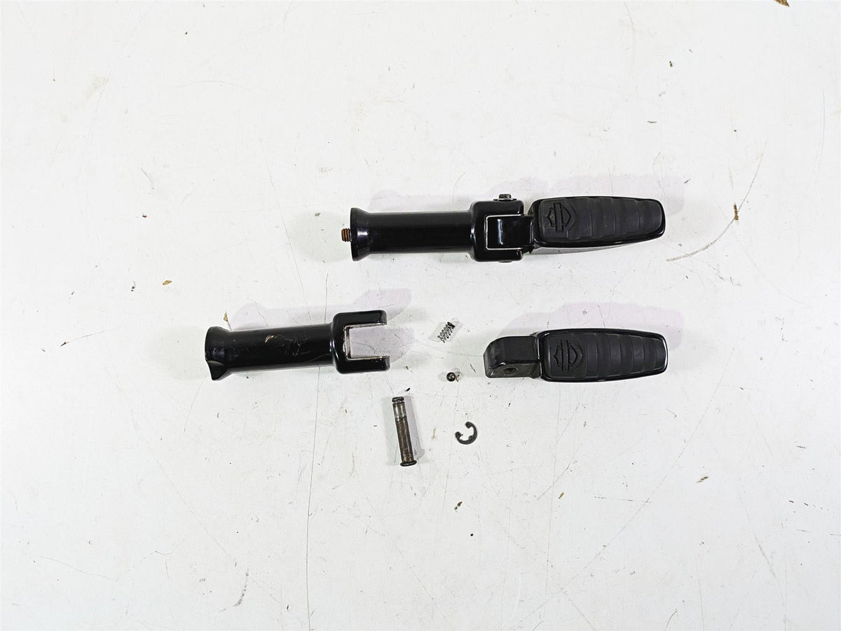2018 Harley Softail FXFBS Fat Bob Passenger Livewire Footpeg Set - Read 50500762 {{ shop.shopifyCountryName }} - Mototech271
