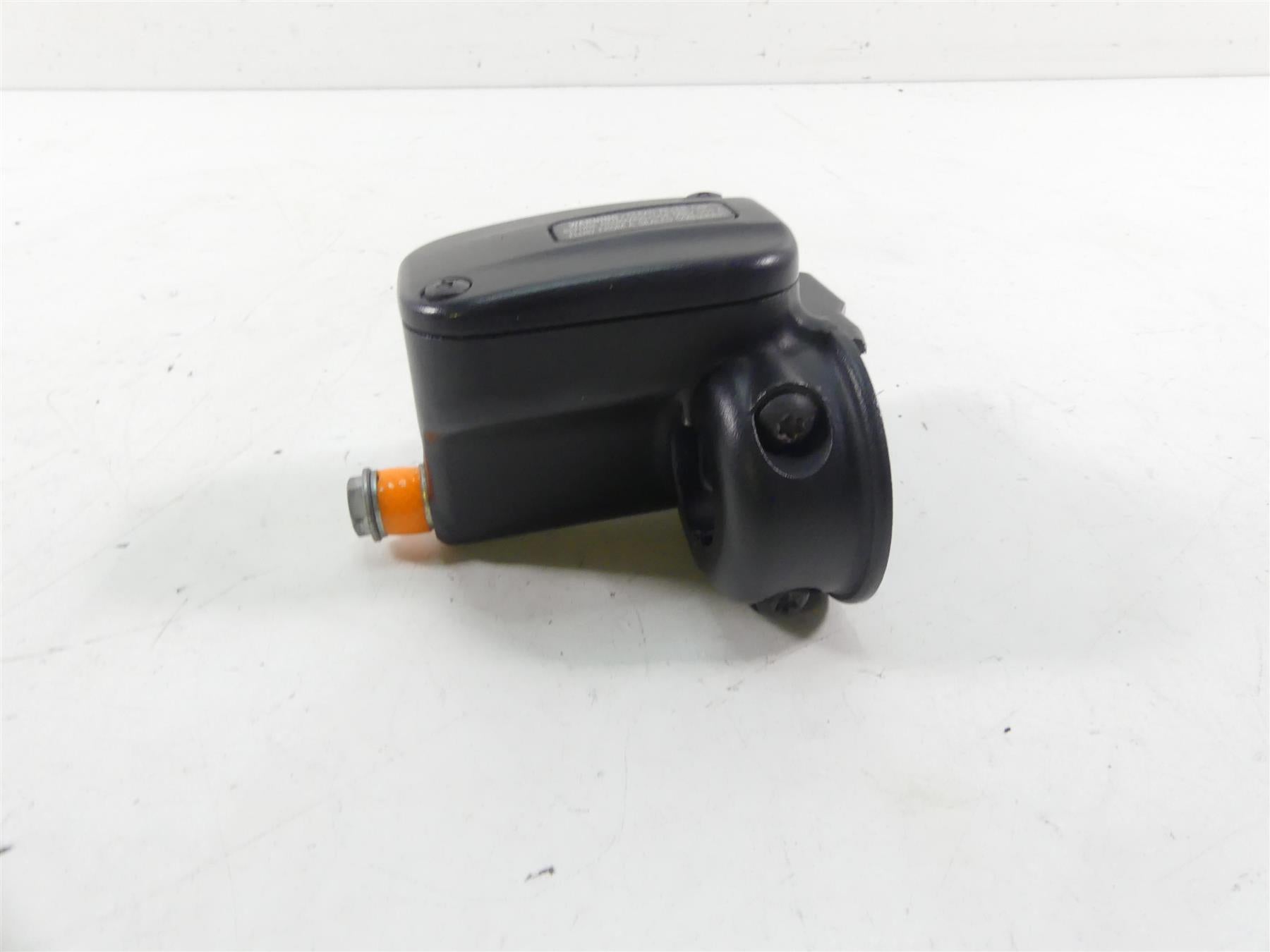 2016 Harley FLS Softail Slim Front Brake Master Cylinder 1/2" 41700233 {{ shop.shopifyCountryName }} - Mototech271