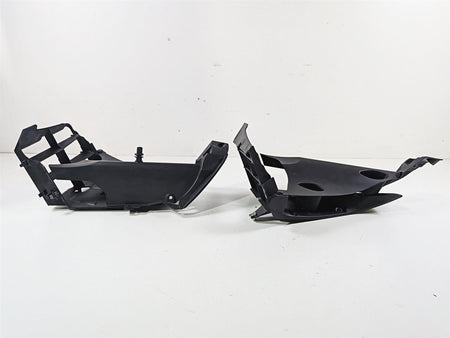 2016 BMW R1200RT RT RTW K52 Radiator Inlet Cover Fairing Shroud 46637728668 {{ shop.shopifyCountryName }} - Mototech271